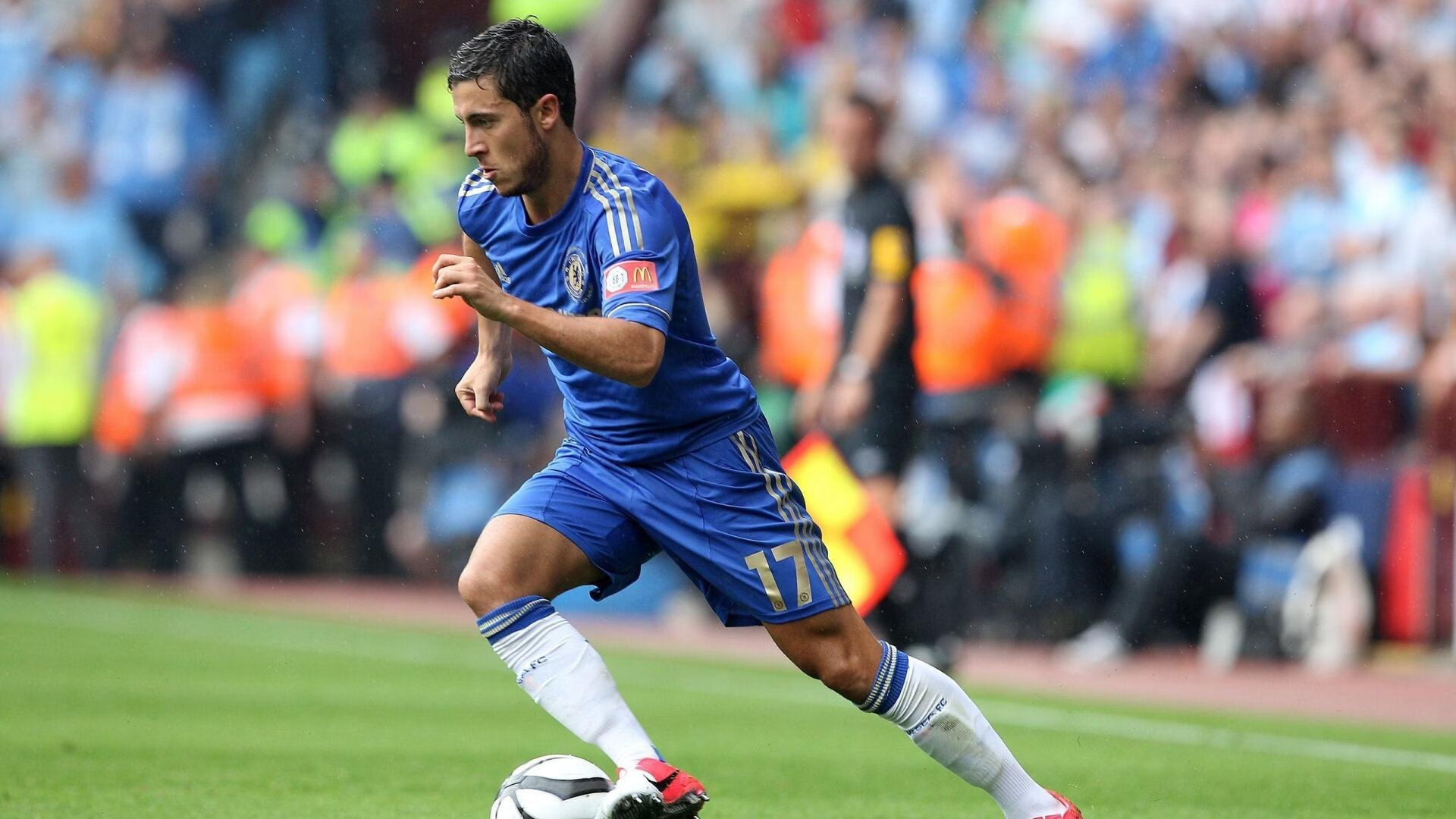 中国男足在巴黎奥运会比赛中以2-1战胜葡萄牙，男足奥运会中国队